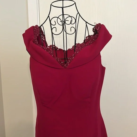 Evening dress - Picture 2 of 3